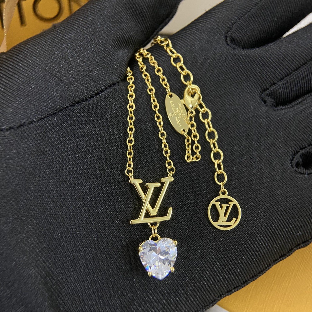 LV Necklace LVXLL0007-046 New heart-shaped letter tassel necklace